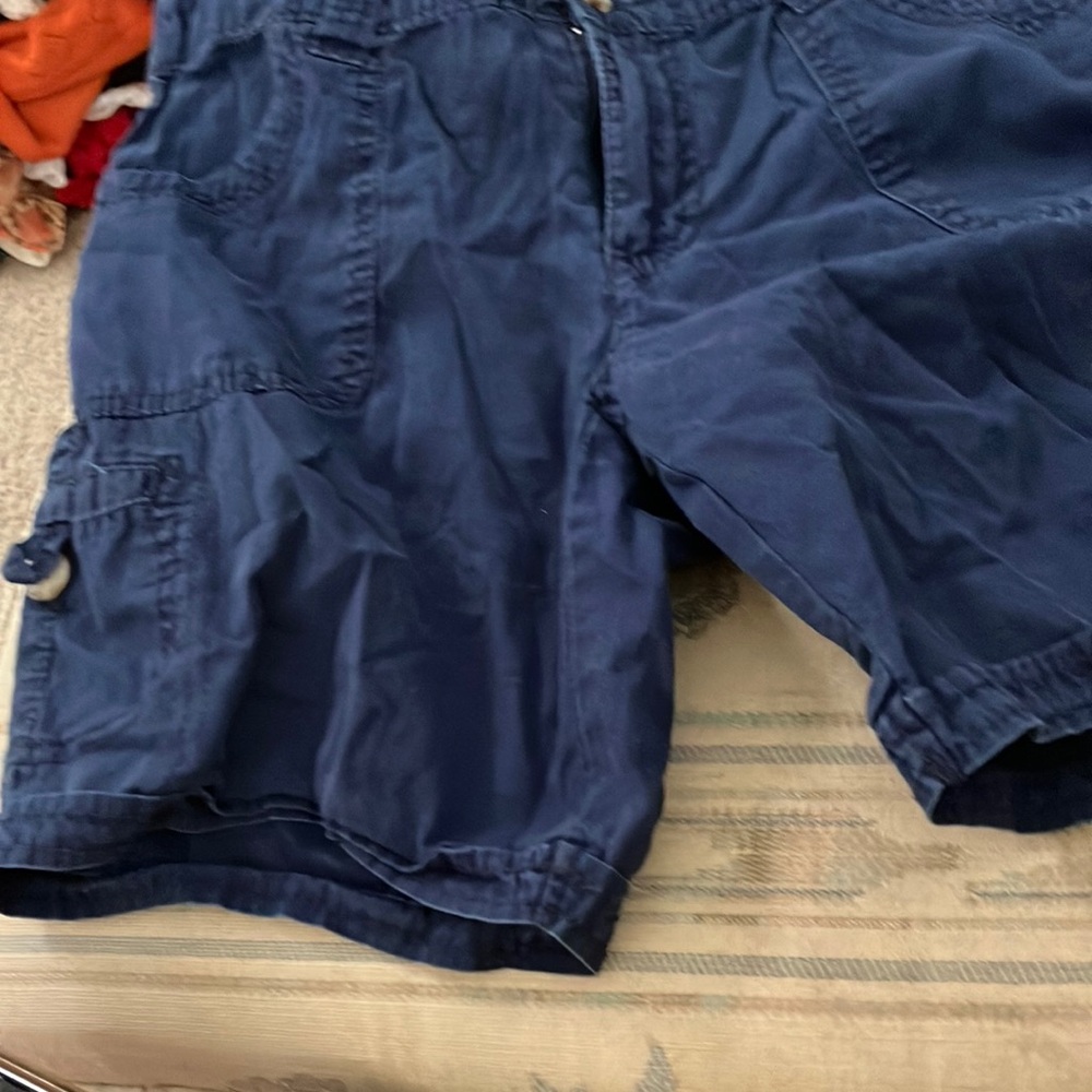 FINAL MARKDOWN White stag cargo look shorts 4